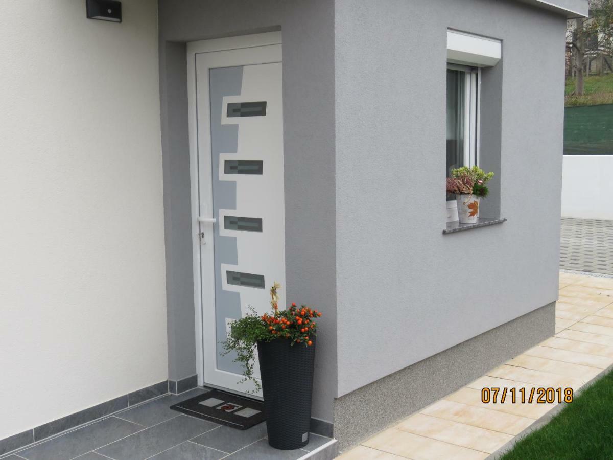 Appartement Aqua - Tuhelj - Land à Tuheljske Toplice Extérieur photo